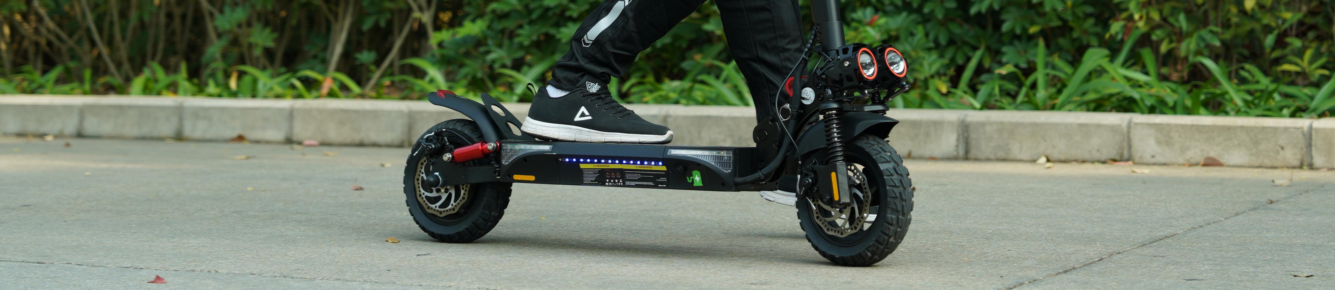 Le test des 150 kg : la iScooter iX4 trottinette électrique tout-terrain tient-elle vraiment ce qu'elle promet ?